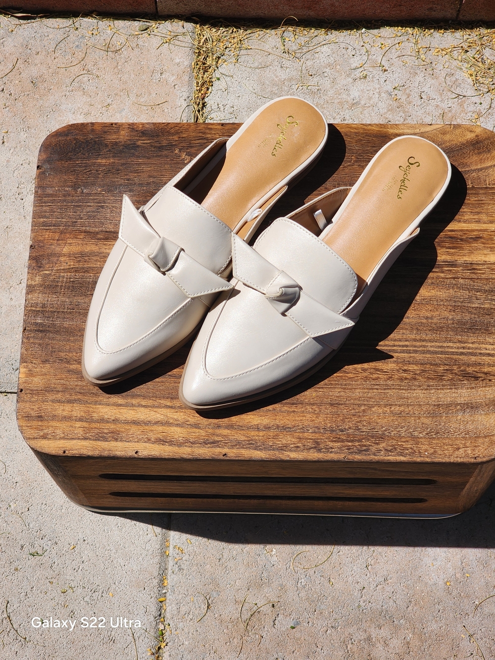 Seychelles Leni Women's Cream Slip-On Pointed Mules with Bow Accent Size 9.5 - Picture 4 of 6